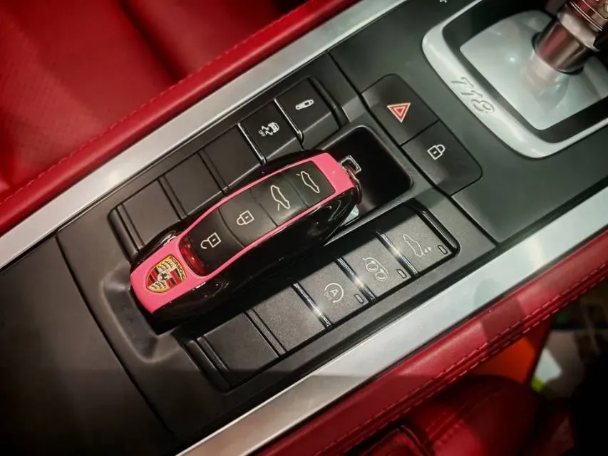 2020 Porsche 718 2.0T 250HP H4 7DCT,autocango,china used car exporter,china ev exporter,chinese used car exporter,chinese used ev exporter