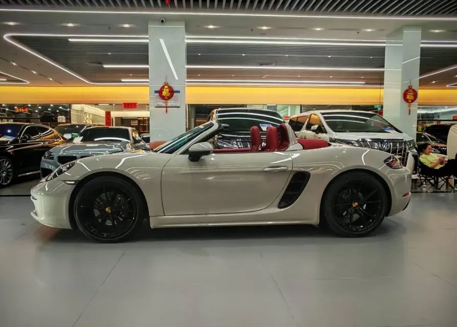 2020 Porsche 718 2.0T 250HP H4 7DCT,autocango,china used car exporter,china ev exporter,chinese used car exporter,chinese used ev exporter