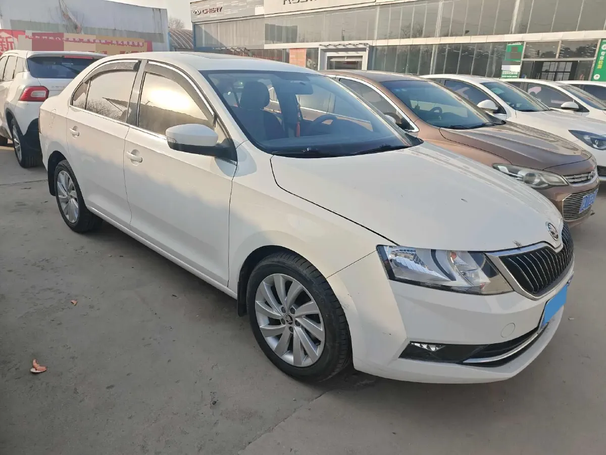 2019 SWM G01 1.5T 156HP L4 6AT,autocango,china used car exporter,china ev exporter,chinese used car exporter,chinese used ev exporter