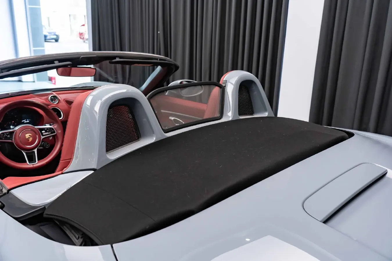 2023 Porsche 718 2.0T 250HP H4 7DCT,autocango,china used car exporter,china ev exporter,chinese used car exporter,chinese used ev exporter