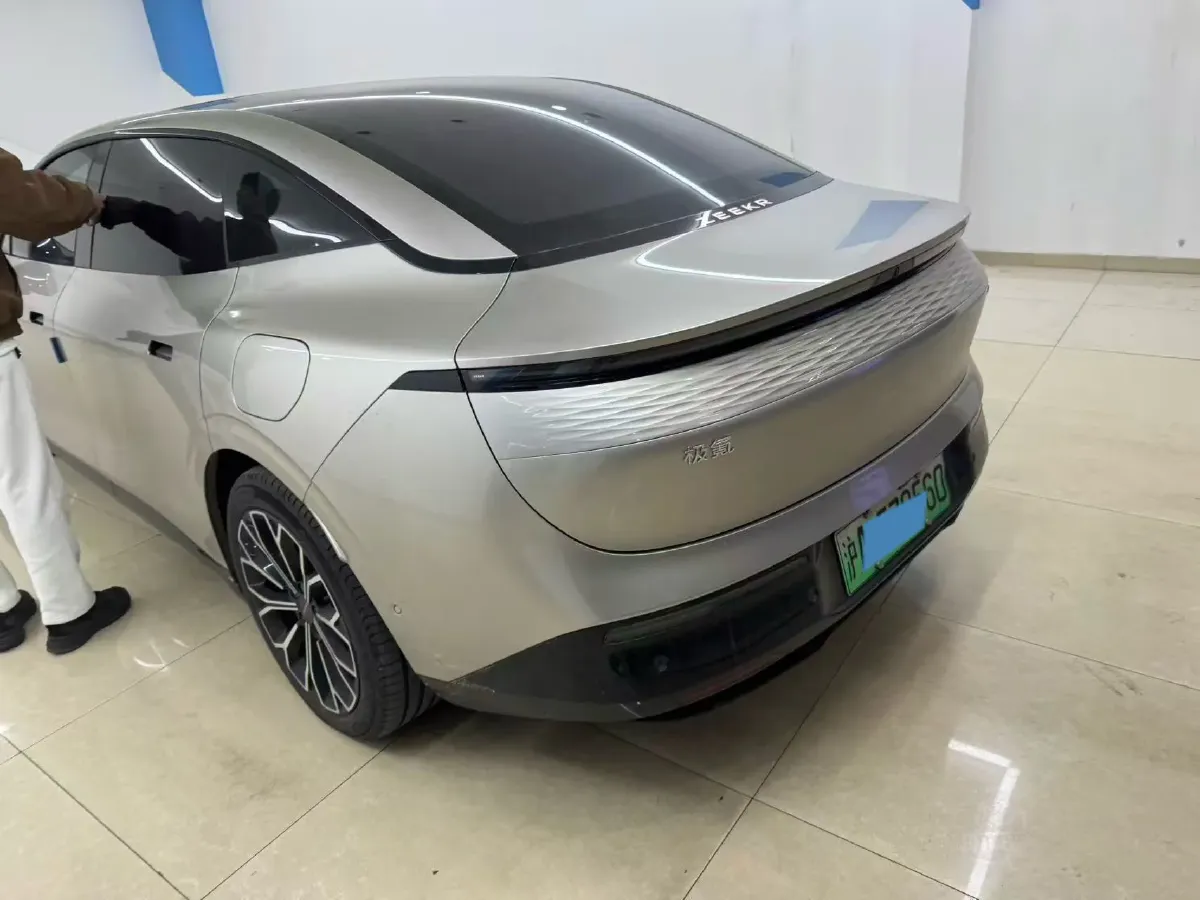 2024 Zeekr 007 BEV 100KWH,autocango,china used car exporter,china ev exporter,chinese used car exporter,chinese used ev exporter