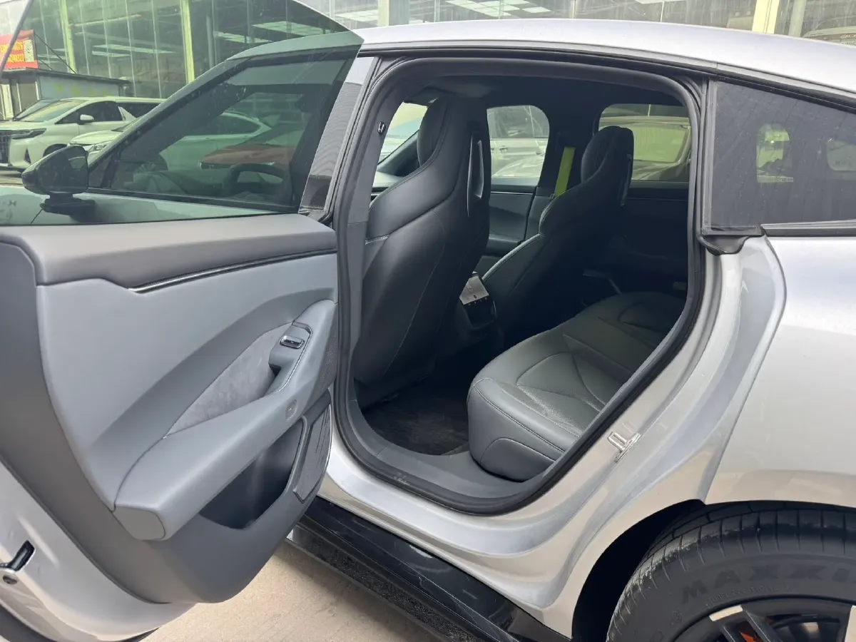 2025 Xpeng P7 BEV,autocango,china used car exporter,china ev exporter,chinese used car exporter,chinese used ev exporter