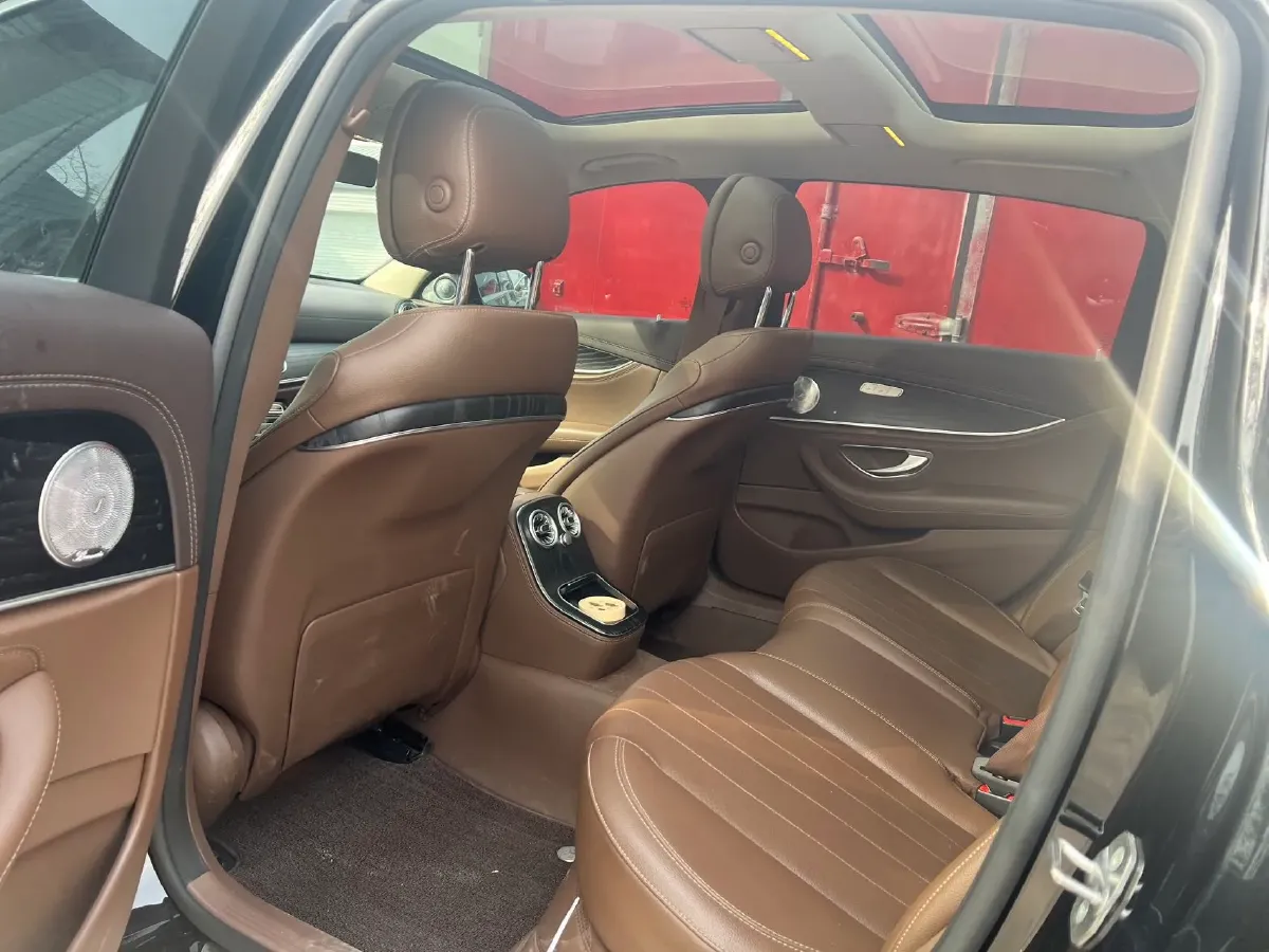 2022 Mercedes-Benz GLC Class 2.0T 258HP L4 9AT,autocango,china used car exporter,china ev exporter,chinese used car exporter,chinese used ev exporter