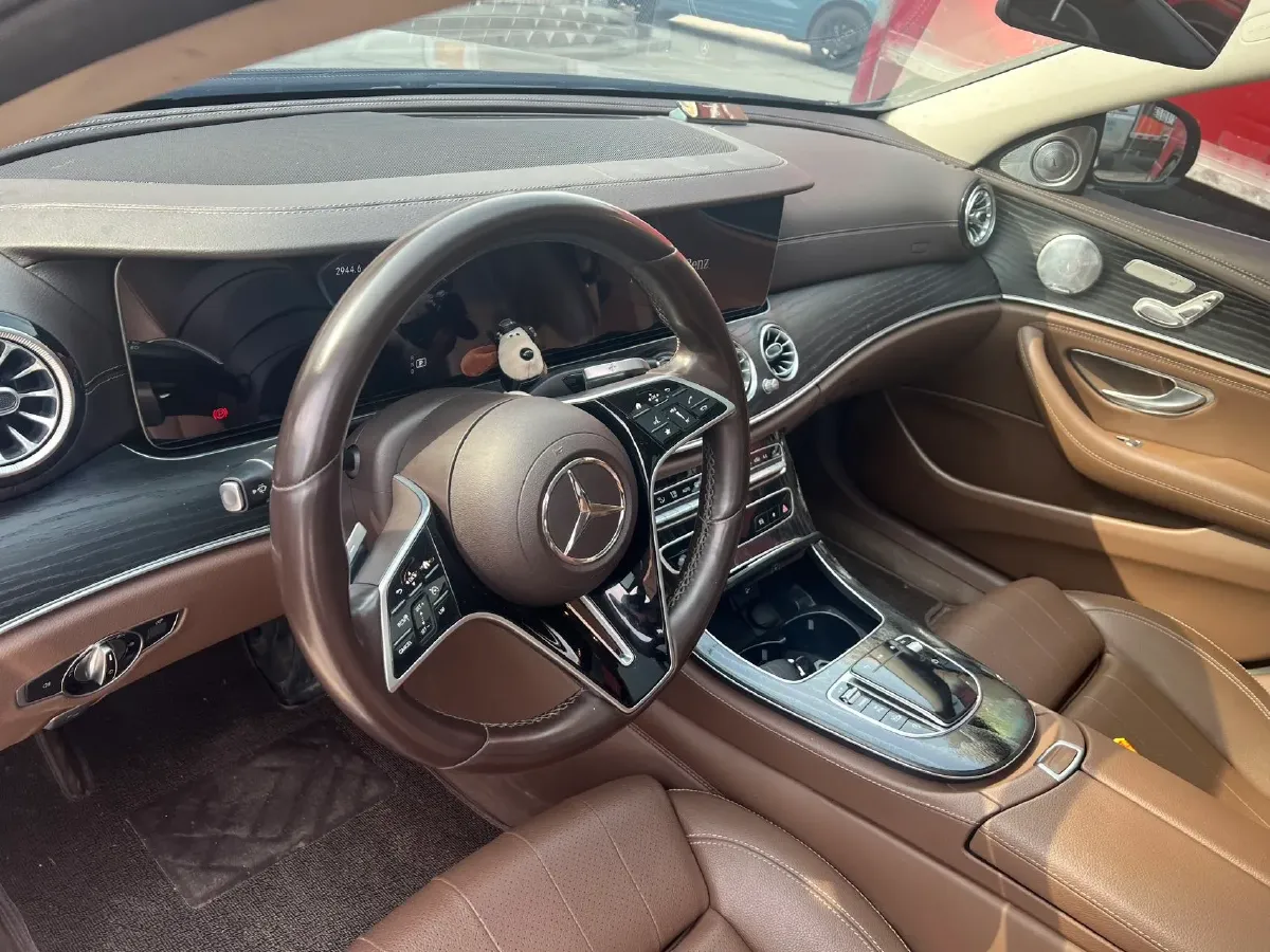 2022 Mercedes-Benz GLC Class 2.0T 258HP L4 9AT,autocango,china used car exporter,china ev exporter,chinese used car exporter,chinese used ev exporter