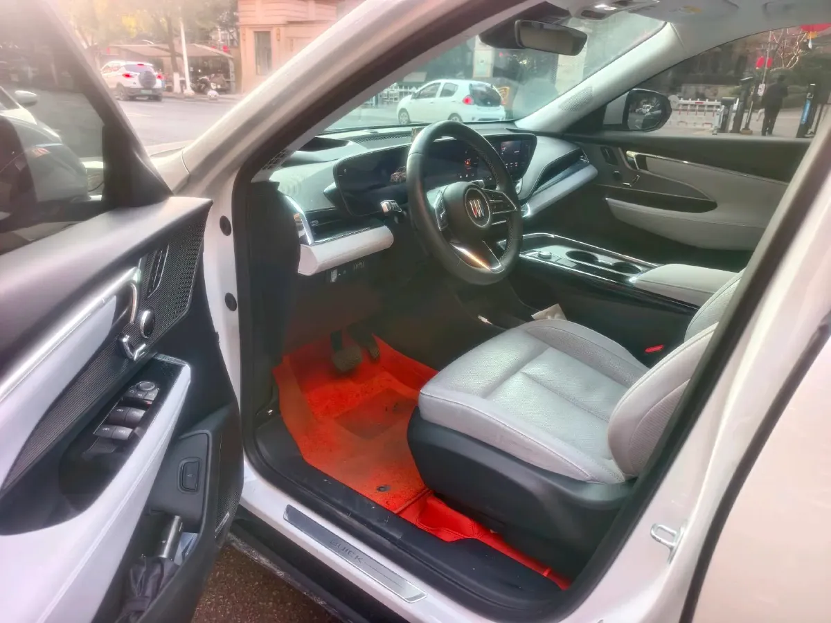 2023 Buick EnvisionPlus 1.5T 211HP L4 9AT,autocango,china used car exporter,china ev exporter,chinese used car exporter,chinese used ev exporter