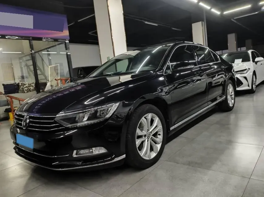 2019 Volkswagen Magotan 2.0T 186HP L4 7DCT,autocango,china used car exporter,china ev exporter,chinese used car exporter,chinese used ev exporter