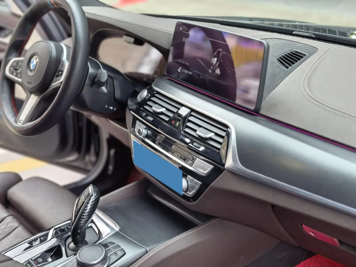 2021 BMW 5 Series 2.0T 184HP L4 8AT PHEV 17.7KWH,autocango,china used car exporter,china ev exporter,chinese used car exporter,chinese used ev exporter