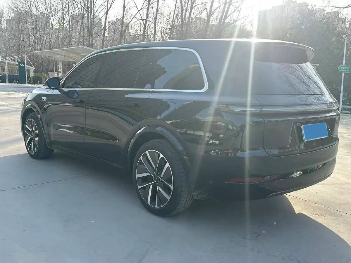2023 Li L9 Range Extended 154HP REEV 42.6KWH,autocango,china used car exporter,china ev exporter,chinese used car exporter,chinese used ev exporter