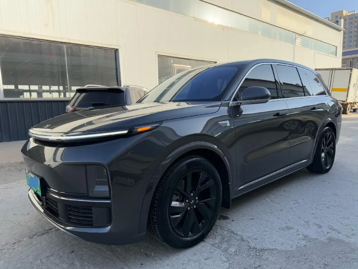 2023 Li L8 Range Extended 154HP REEV 40.9KWH,autocango,china used car exporter,china ev exporter,chinese used car exporter,chinese used ev exporter