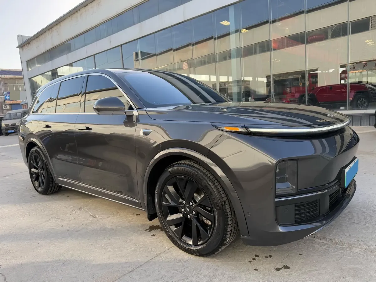 2023 Li L8 Range Extended 154HP REEV 40.9KWH,autocango,china used car exporter,china ev exporter,chinese used car exporter,chinese used ev exporter