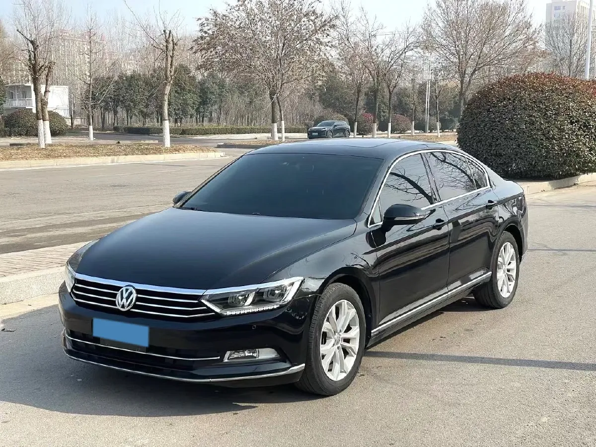 2019 Volkswagen Magotan 2.0T 186HP L4 7DCT,autocango,china used car exporter,china ev exporter,chinese used car exporter,chinese used ev exporter