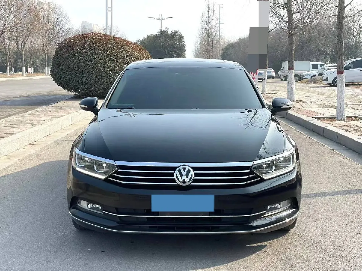 2019 Volkswagen Magotan 2.0T 186HP L4 7DCT,autocango,china used car exporter,china ev exporter,chinese used car exporter,chinese used ev exporter