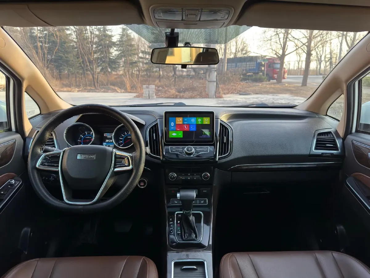 2017 LiFan XuanLang 2.0L 141HP L4 CVT,autocango,china used car exporter,china ev exporter,chinese used car exporter,chinese used ev exporter