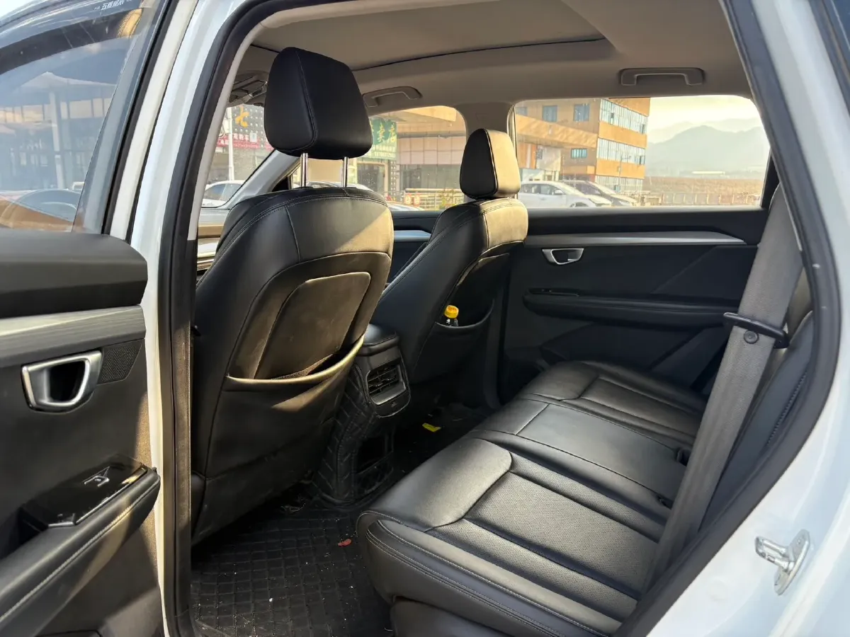 2021 WuLing XingChen 1.5T 147HP L4 CVT,autocango,china used car exporter,china ev exporter,chinese used car exporter,chinese used ev exporter