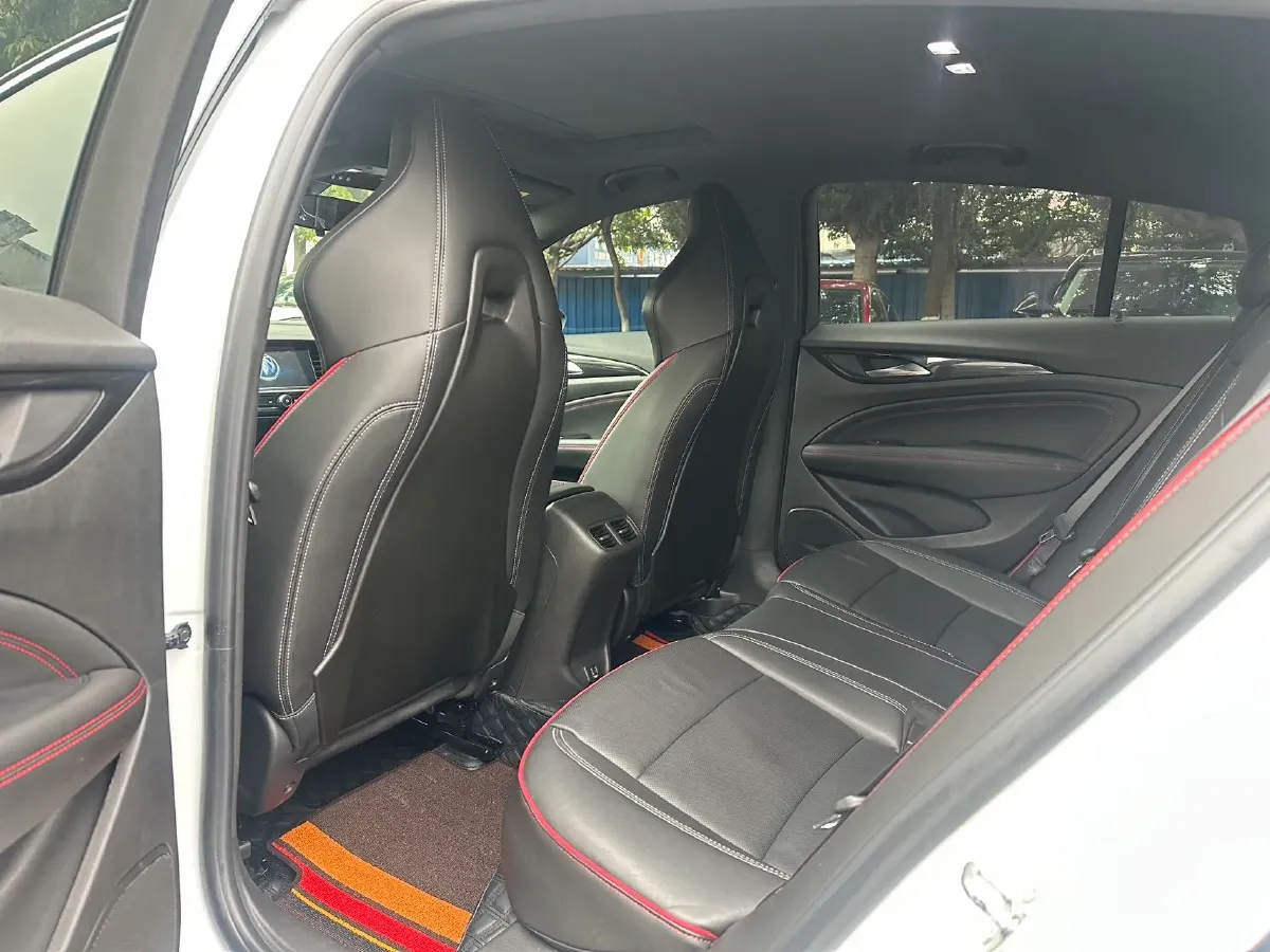 2019 Buick Regal 2.0T 261HP L4 9AT,autocango,china used car exporter,china ev exporter,chinese used car exporter,chinese used ev exporter