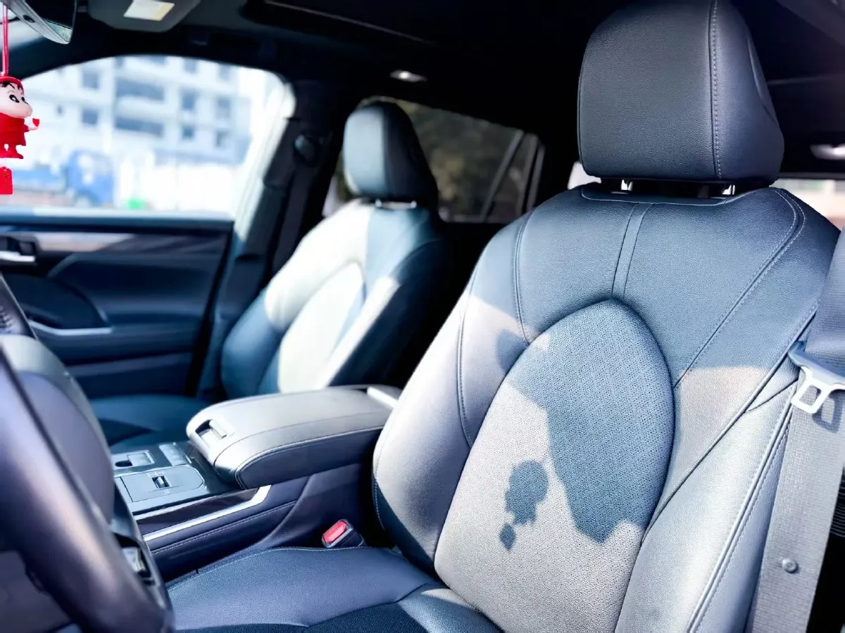 2022 Toyota Crown Kluger 2.5L 192HP L4 E-CVT Hybrid,autocango,china used car exporter,china ev exporter,chinese used car exporter,chinese used ev exporter