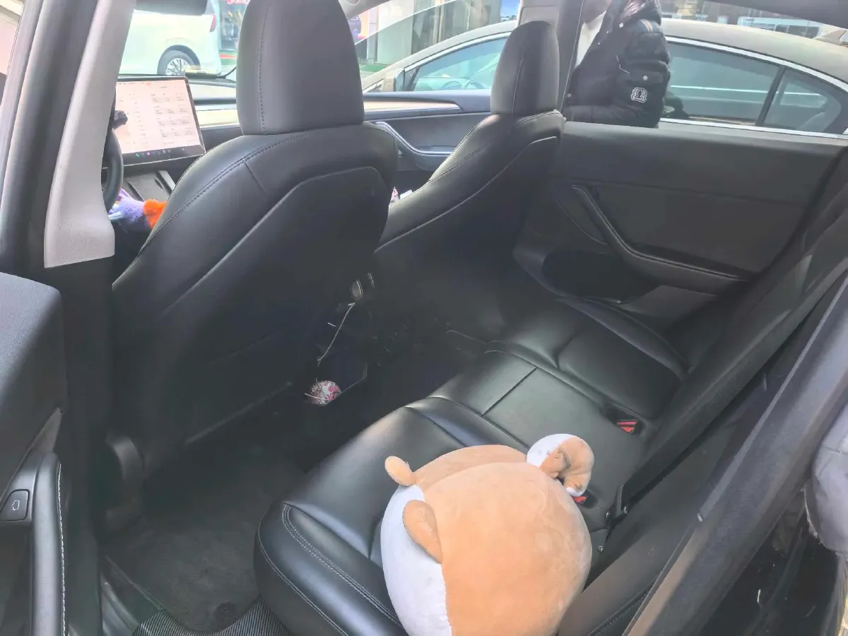 2022 Tesla Model Y BEV 60KWH,autocango,china used car exporter,china ev exporter,chinese used car exporter,chinese used ev exporter