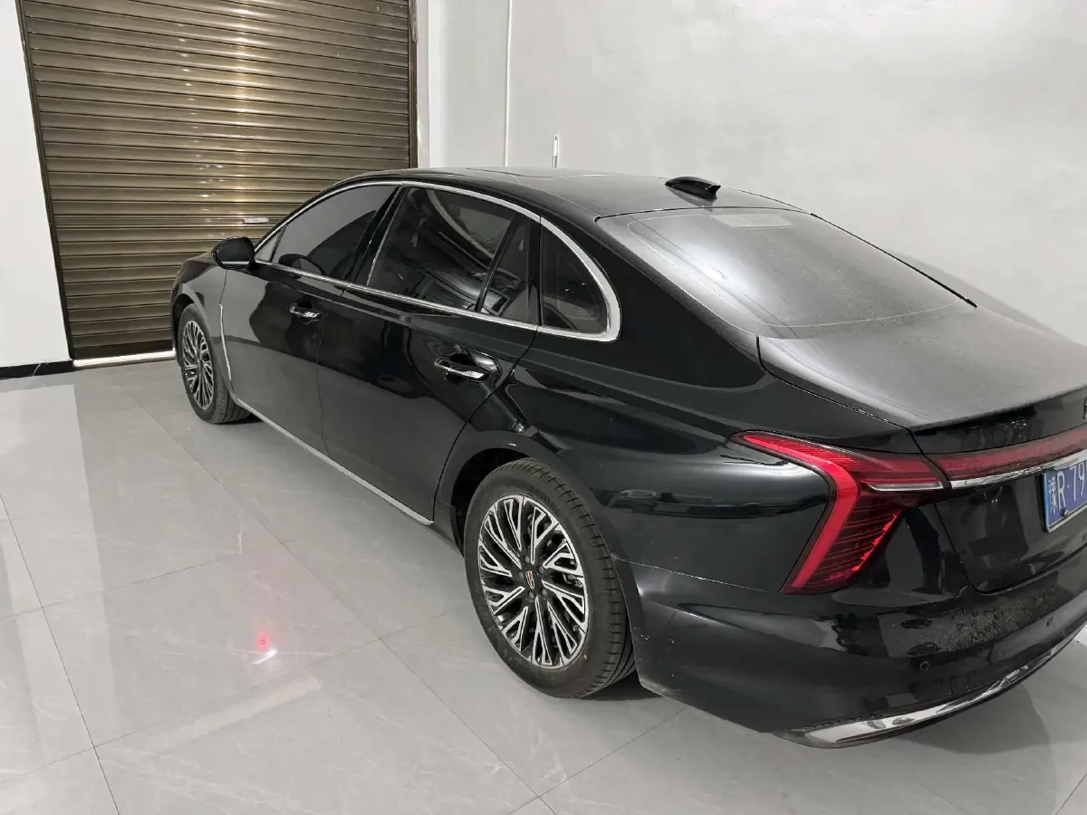 2024 HongQi H5 2.0T 224HP L4 8AT,autocango,china used car exporter,china ev exporter,chinese used car exporter,chinese used ev exporter
