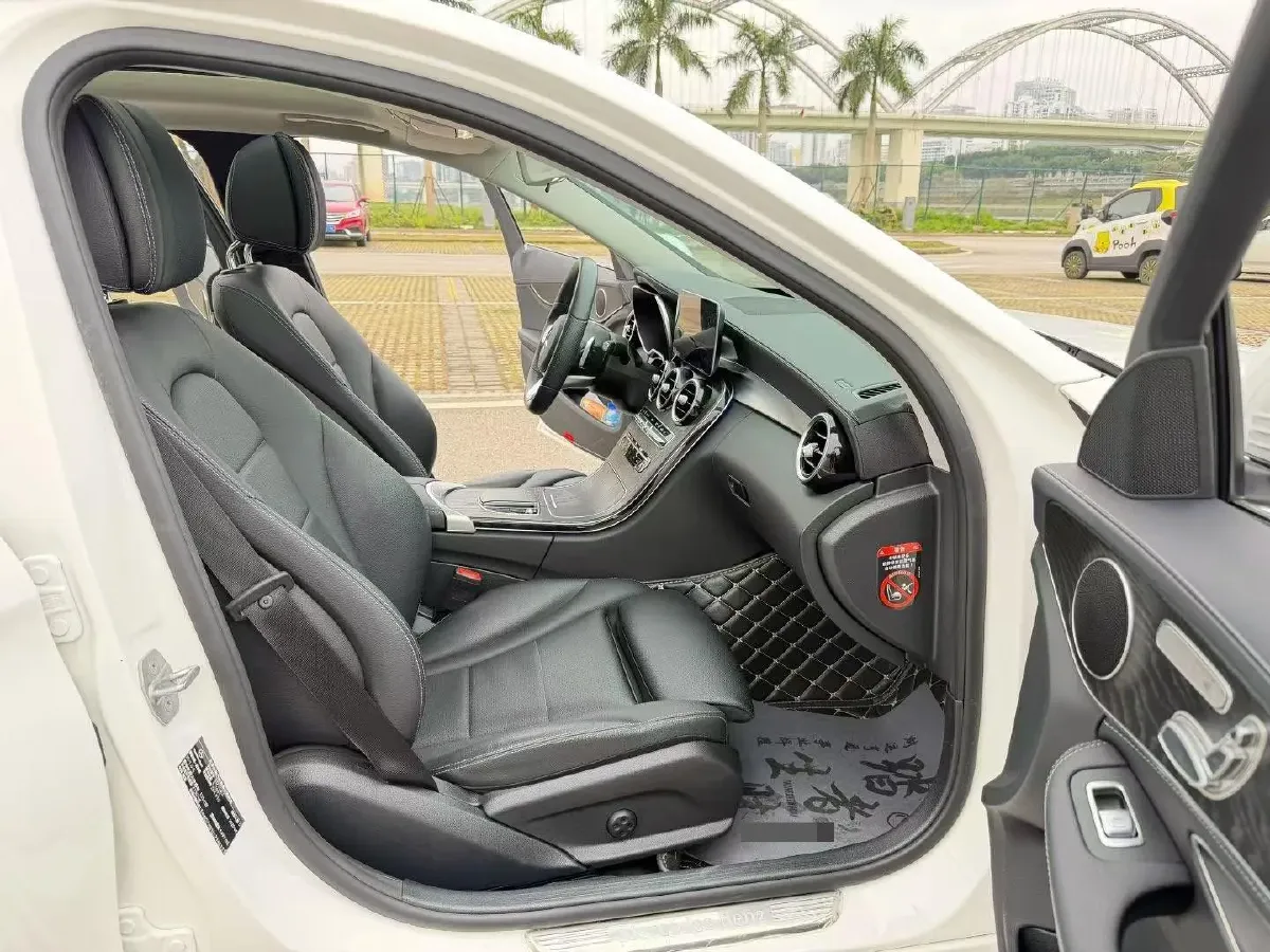 2020 Mercedes-Benz C Class 1.5T 184HP L4 9AT,autocango,china used car exporter,china ev exporter,chinese used car exporter,chinese used ev exporter