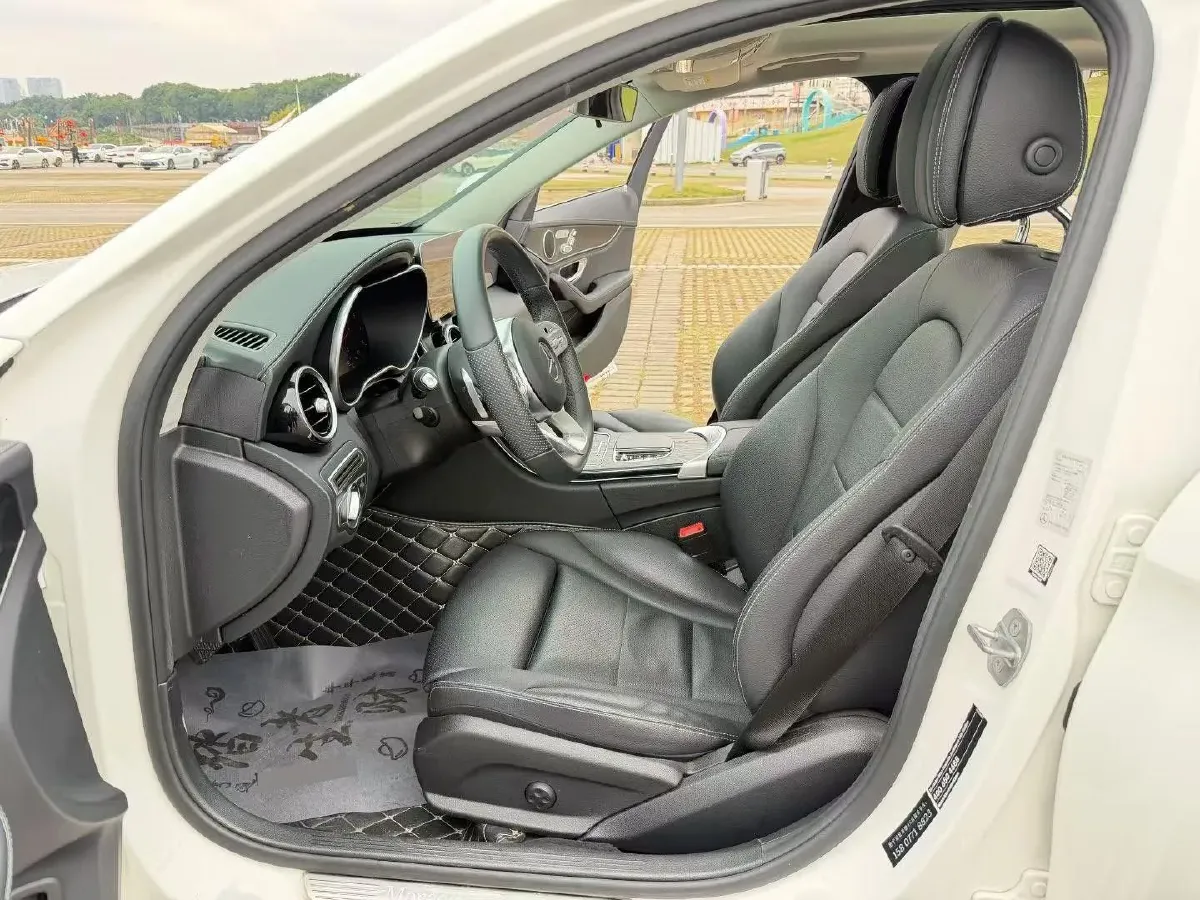 2020 Mercedes-Benz C Class 1.5T 184HP L4 9AT,autocango,china used car exporter,china ev exporter,chinese used car exporter,chinese used ev exporter