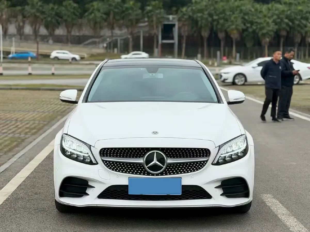 2020 Mercedes-Benz C Class 1.5T 184HP L4 9AT,autocango,china used car exporter,china ev exporter,chinese used car exporter,chinese used ev exporter