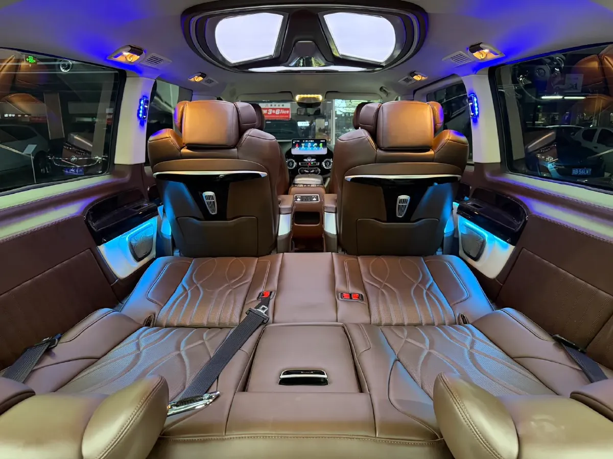 2023 Mercedes-Benz Vito 2.0T 211HP L4 9AT,autocango,china used car exporter,china ev exporter,chinese used car exporter,chinese used ev exporter