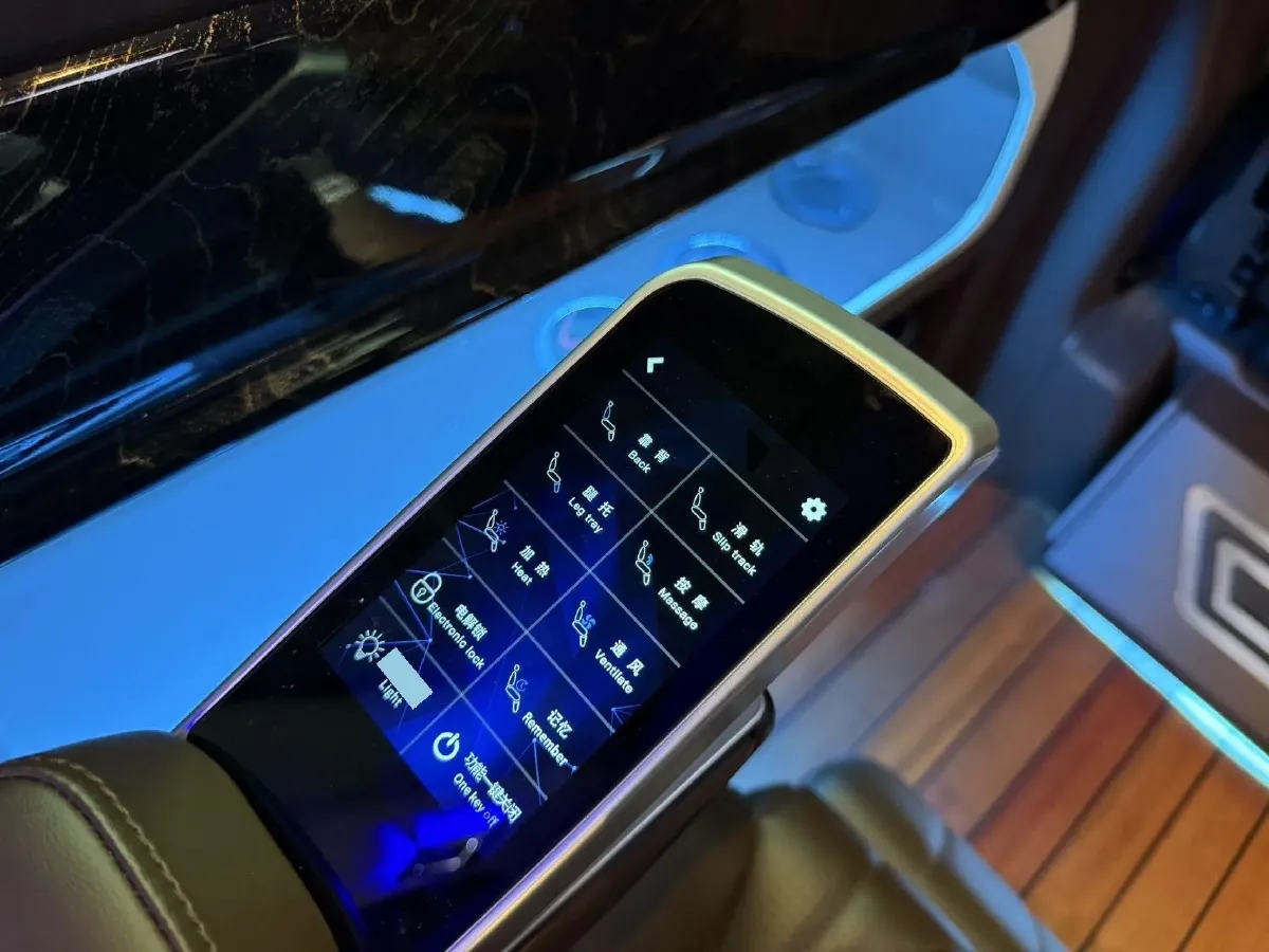 2023 Mercedes-Benz Vito 2.0T 211HP L4 9AT,autocango,china used car exporter,china ev exporter,chinese used car exporter,chinese used ev exporter