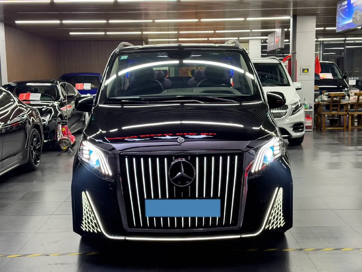 2023 Mercedes-Benz Vito 2.0T 211HP L4 9AT,autocango,china used car exporter,china ev exporter,chinese used car exporter,chinese used ev exporter