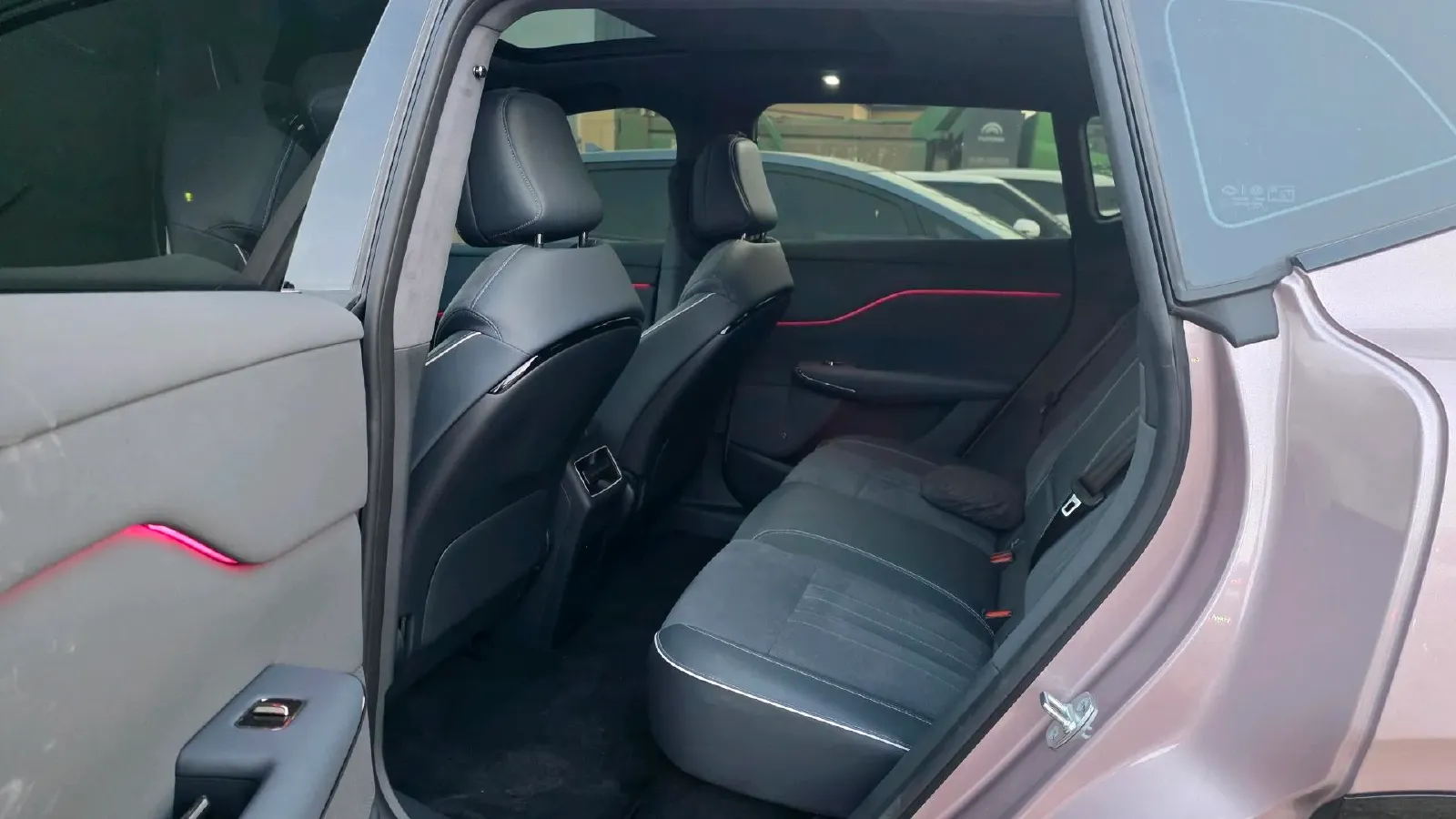 2024 Voyah ZhiYin BEV 79KWH,autocango,china used car exporter,china ev exporter,chinese used car exporter,chinese used ev exporter