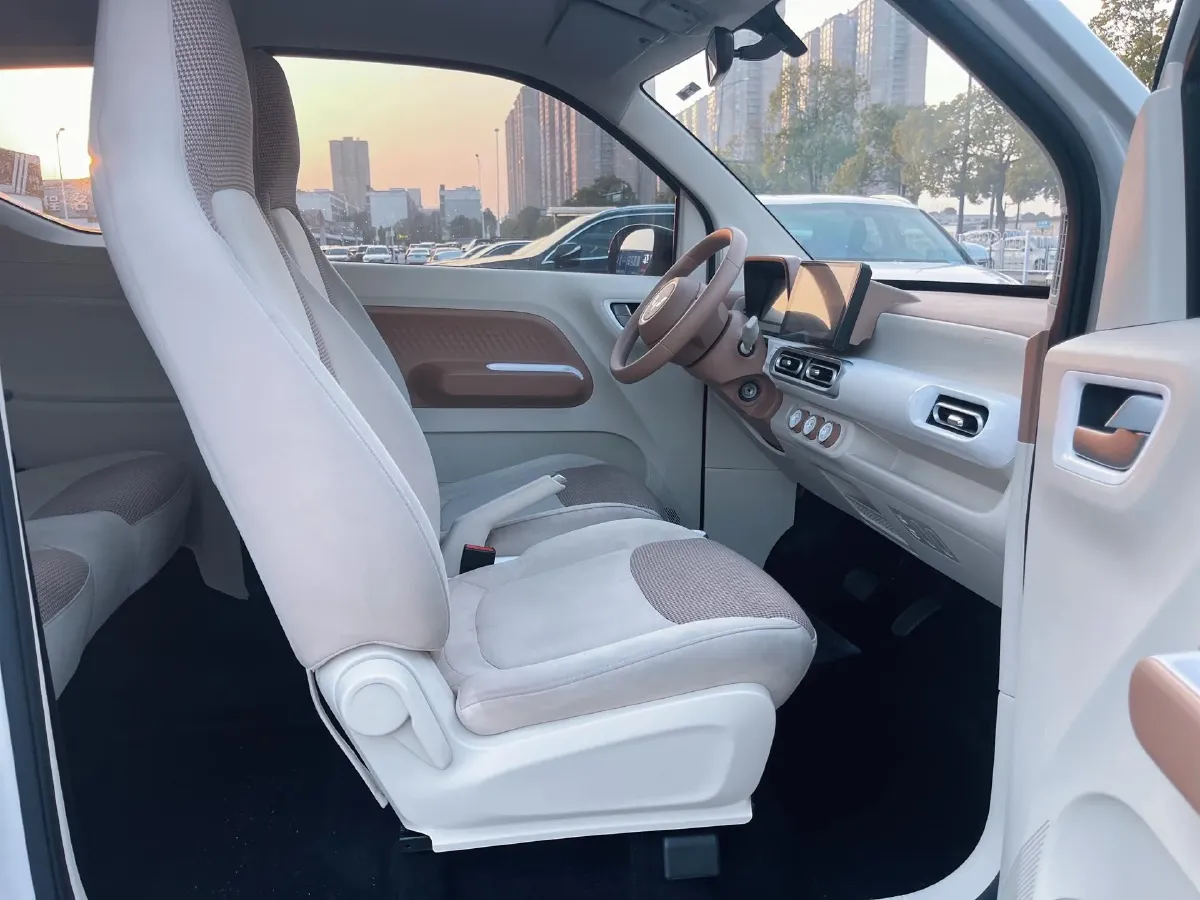 2024 WuLing HongGuang MINI EV BEV 17.3KWH,autocango,china used car exporter,china ev exporter,chinese used car exporter,chinese used ev exporter