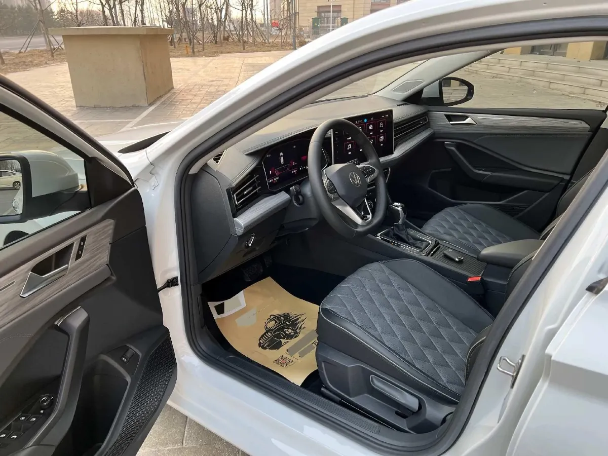 2023 Volkswagen Sagitar 1.4T 150HP L4 7DCT,autocango,china used car exporter,china ev exporter,chinese used car exporter,chinese used ev exporter