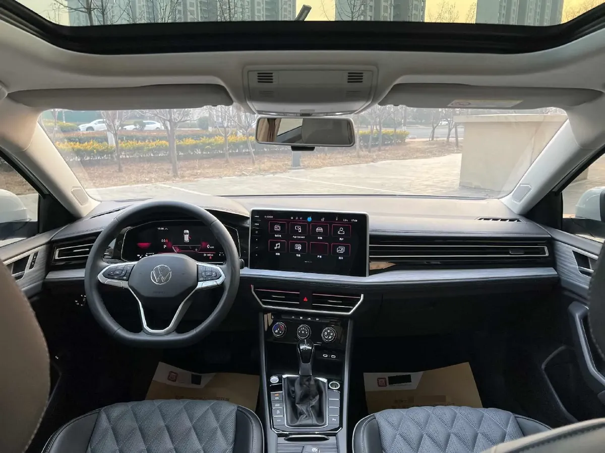 2023 Volkswagen Sagitar 1.4T 150HP L4 7DCT,autocango,china used car exporter,china ev exporter,chinese used car exporter,chinese used ev exporter