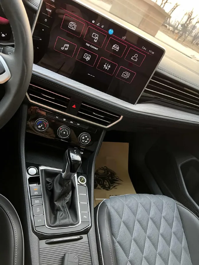 2023 Volkswagen Sagitar 1.4T 150HP L4 7DCT,autocango,china used car exporter,china ev exporter,chinese used car exporter,chinese used ev exporter