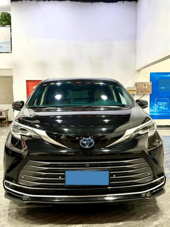 2023 Toyota Sienna 2.5L 189HP L4 E-CVT Hybrid,autocango,china used car exporter,china ev exporter,chinese used car exporter,chinese used ev exporter