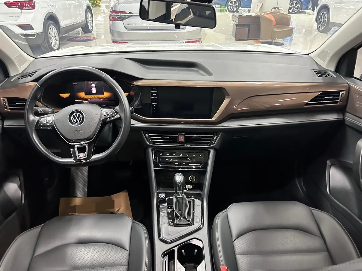2021 Volkswagen Tharu 1.4T 150HP L4 7DCT,autocango,china used car exporter,china ev exporter,chinese used car exporter,chinese used ev exporter
