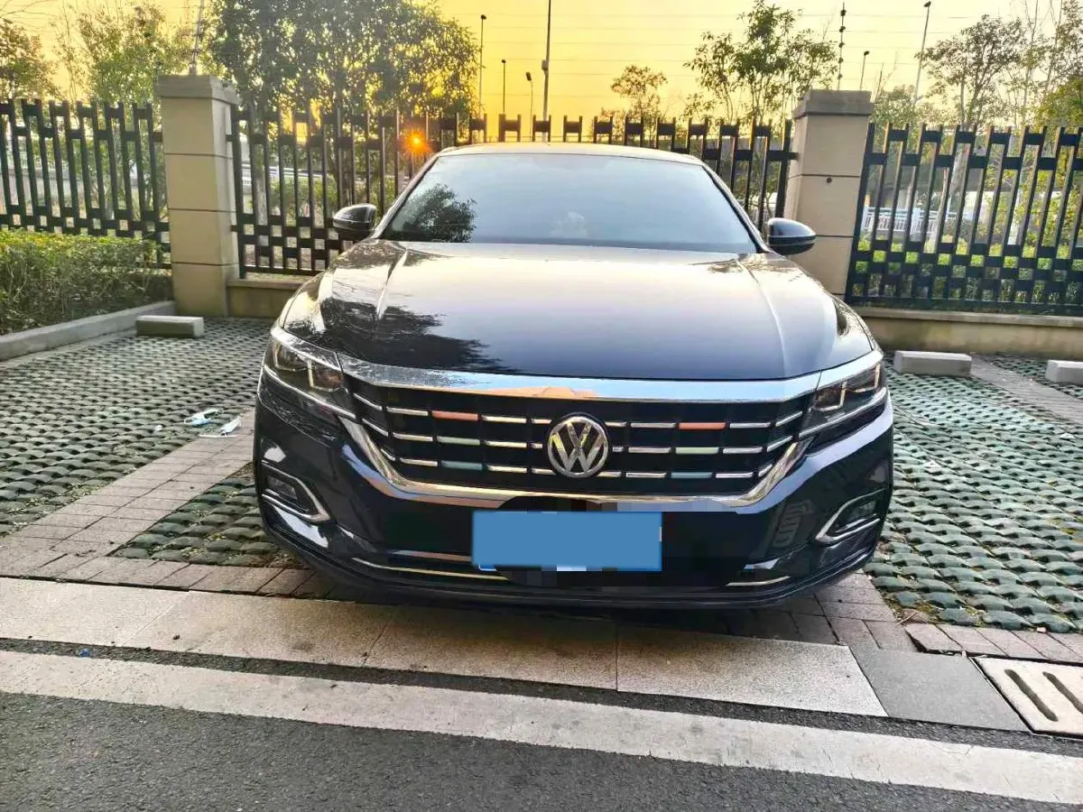 2020 Volkswagen Passat 2.0T 186HP L4 7DCT,autocango,china used car exporter,china ev exporter,chinese used car exporter,chinese used ev exporter