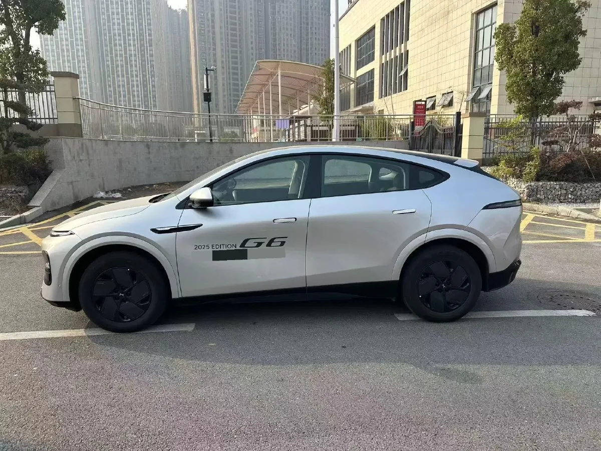 2025 Xpeng G6 BEV 68.5KWH,autocango,china used car exporter,china ev exporter,chinese used car exporter,chinese used ev exporter