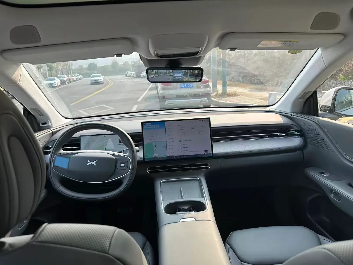 2025 Xpeng G6 BEV 68.5KWH,autocango,china used car exporter,china ev exporter,chinese used car exporter,chinese used ev exporter