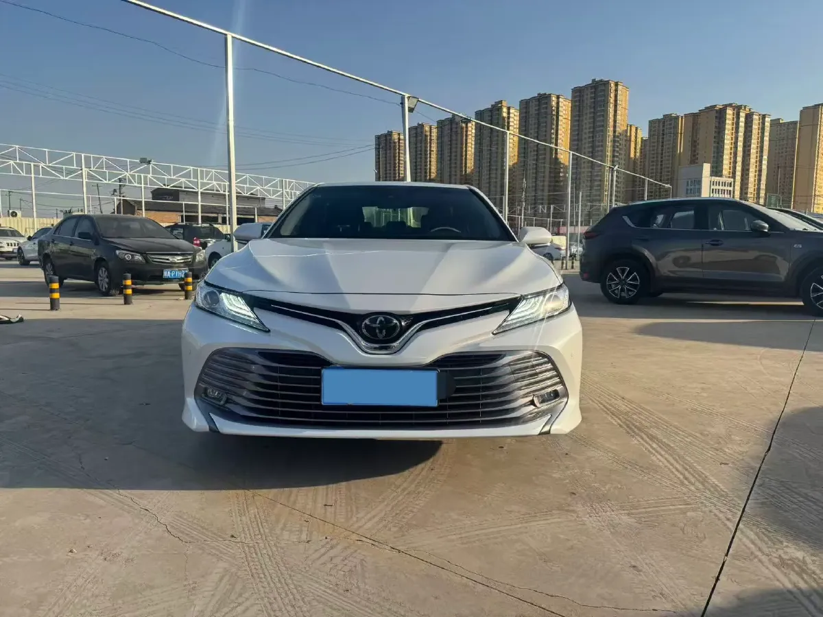 2018 Toyota Camry 2.0L 169HP L4 6AT,autocango,china used car exporter,china ev exporter,chinese used car exporter,chinese used ev exporter
