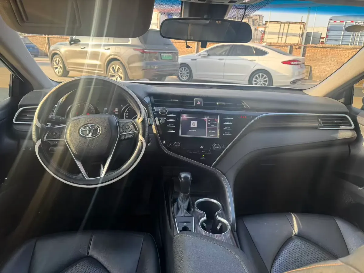 2018 Toyota Camry 2.0L 169HP L4 6AT,autocango,china used car exporter,china ev exporter,chinese used car exporter,chinese used ev exporter