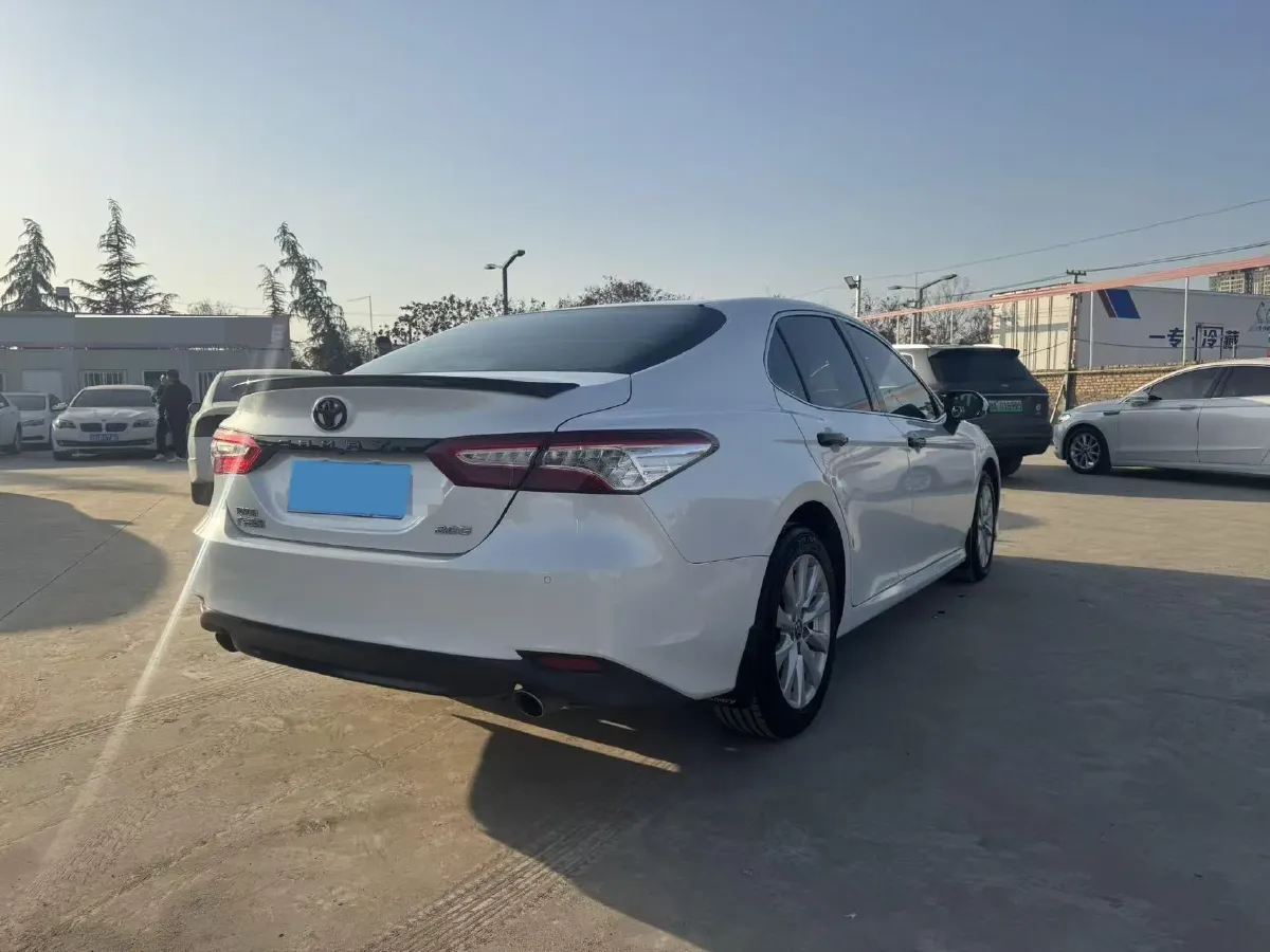 2018 Toyota Camry 2.0L 169HP L4 6AT,autocango,china used car exporter,china ev exporter,chinese used car exporter,chinese used ev exporter