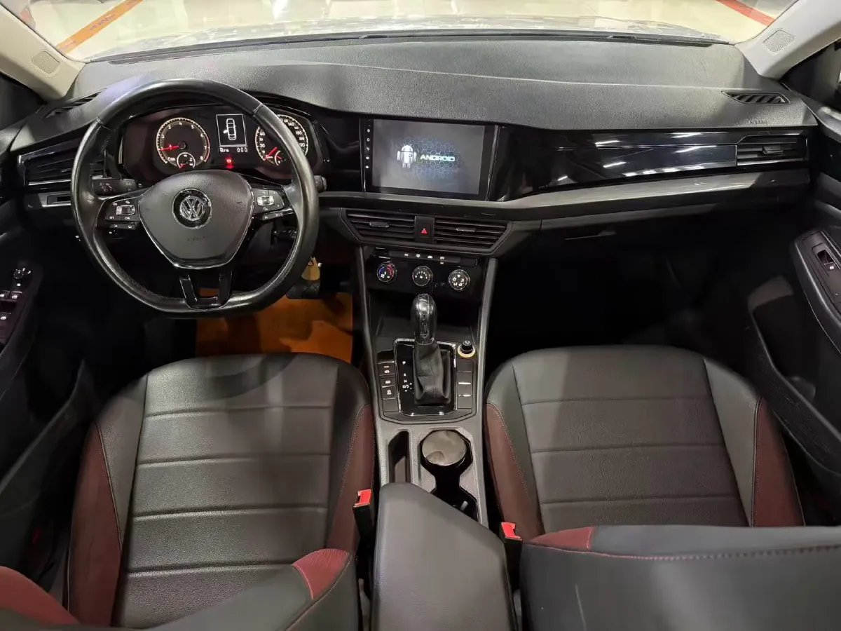 2019 Bestune T77 1.2T 143HP L4 7DCT,autocango,china used car exporter,china ev exporter,chinese used car exporter,chinese used ev exporter