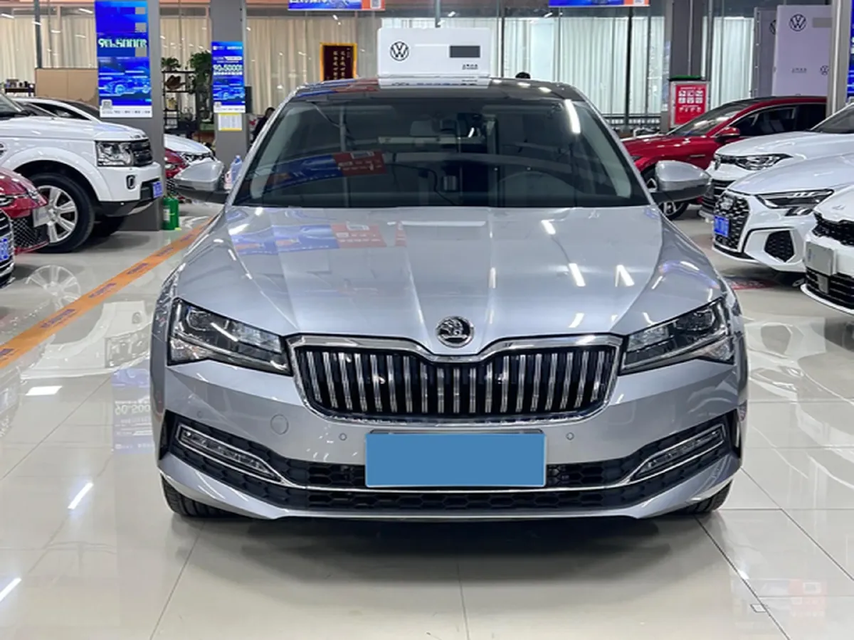 2023 Skoda Superb 1.4T 150HP L4 7DCT,autocango,china used car exporter,china ev exporter,chinese used car exporter,chinese used ev exporter