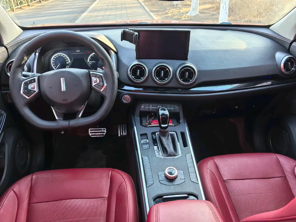 2017 WEY VV5 2.0T 197HP L4 7DCT,autocango,china used car exporter,china ev exporter,chinese used car exporter,chinese used ev exporter