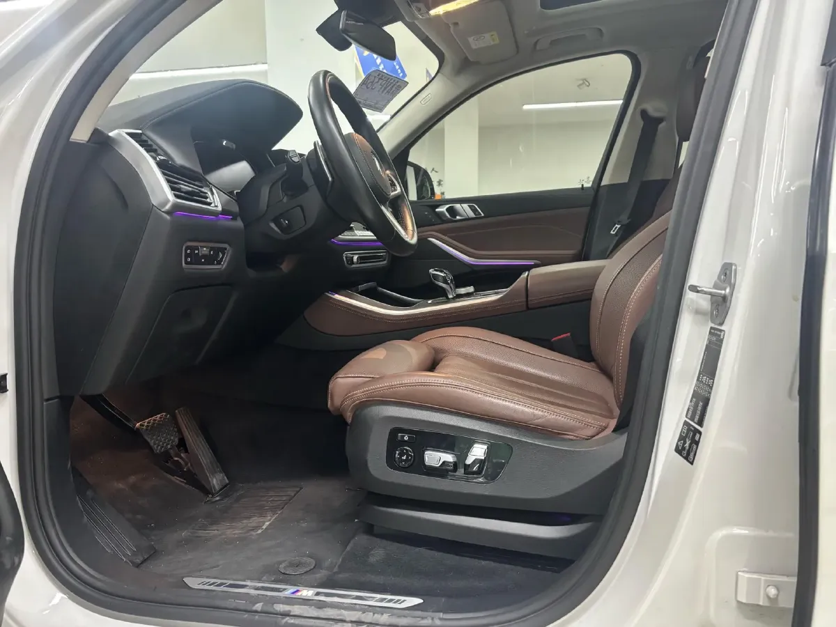 2021 BMW X5 3.0T 340HP L6 8AT,autocango,china used car exporter,china ev exporter,chinese used car exporter,chinese used ev exporter