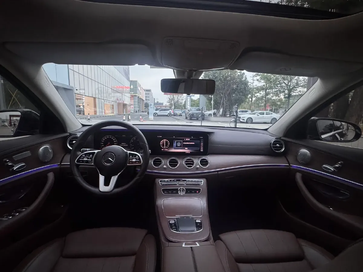 2020 Mercedes-Benz E Class 1.5T 184HP L4 9AT,autocango,china used car exporter,china ev exporter,chinese used car exporter,chinese used ev exporter