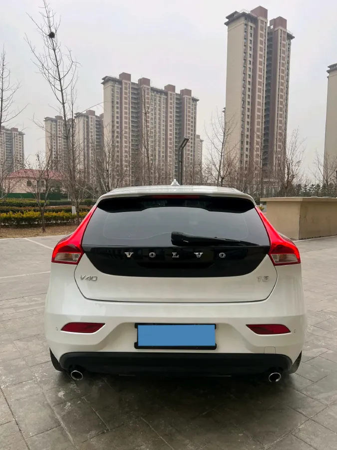 2019 Volvo V40 1.5T 152HP L4 6AT,autocango,china used car exporter,china ev exporter,chinese used car exporter,chinese used ev exporter