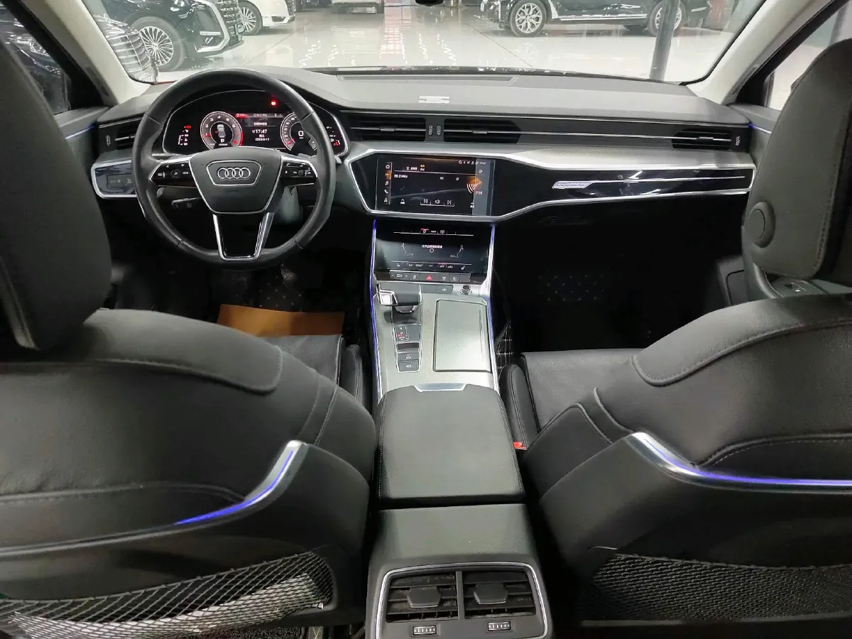 2023 Audi A6L 2.0T 245HP L4 7DCT,autocango,china used car exporter,china ev exporter,chinese used car exporter,chinese used ev exporter