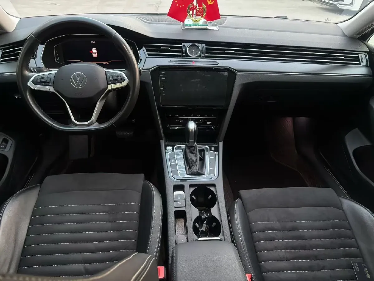 2020 Volkswagen Magotan 2.0T 186HP L4 7DCT,autocango,china used car exporter,china ev exporter,chinese used car exporter,chinese used ev exporter