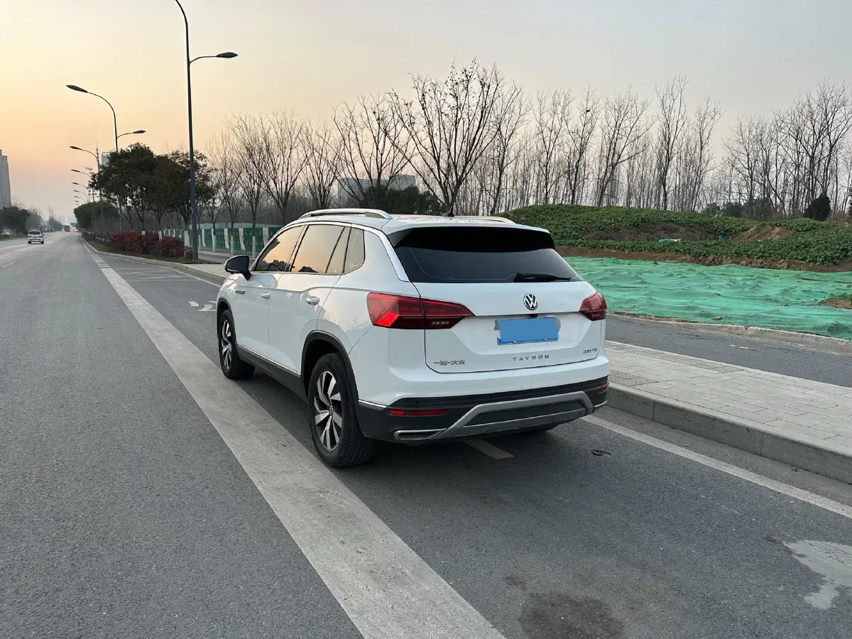 2021 Volkswagen Tayron 2.0T 186HP L4 7DCT,autocango,china used car exporter,china ev exporter,chinese used car exporter,chinese used ev exporter